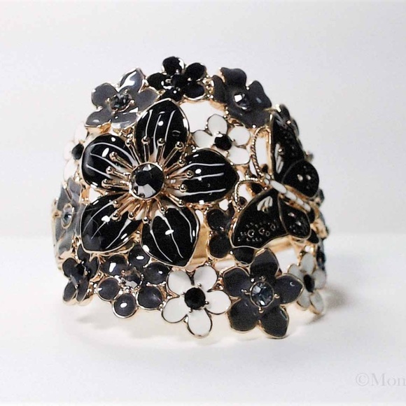 Cluster Flowers Black Gray enamal hinge Bracelet - Picture 1 of 4